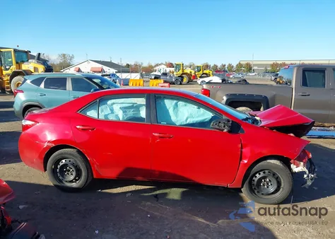 2015 Toyota Corolla Le z USA, uszkodzony, nr VIN 2T1BURHE2FC297112